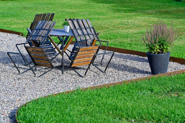 Metal Edging Installation in Cordova