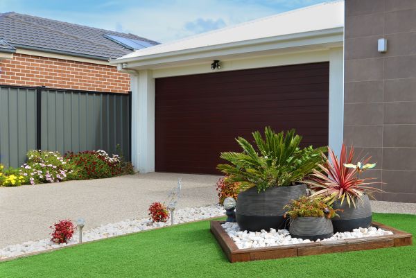 Front Yard Landscaping in Cordova